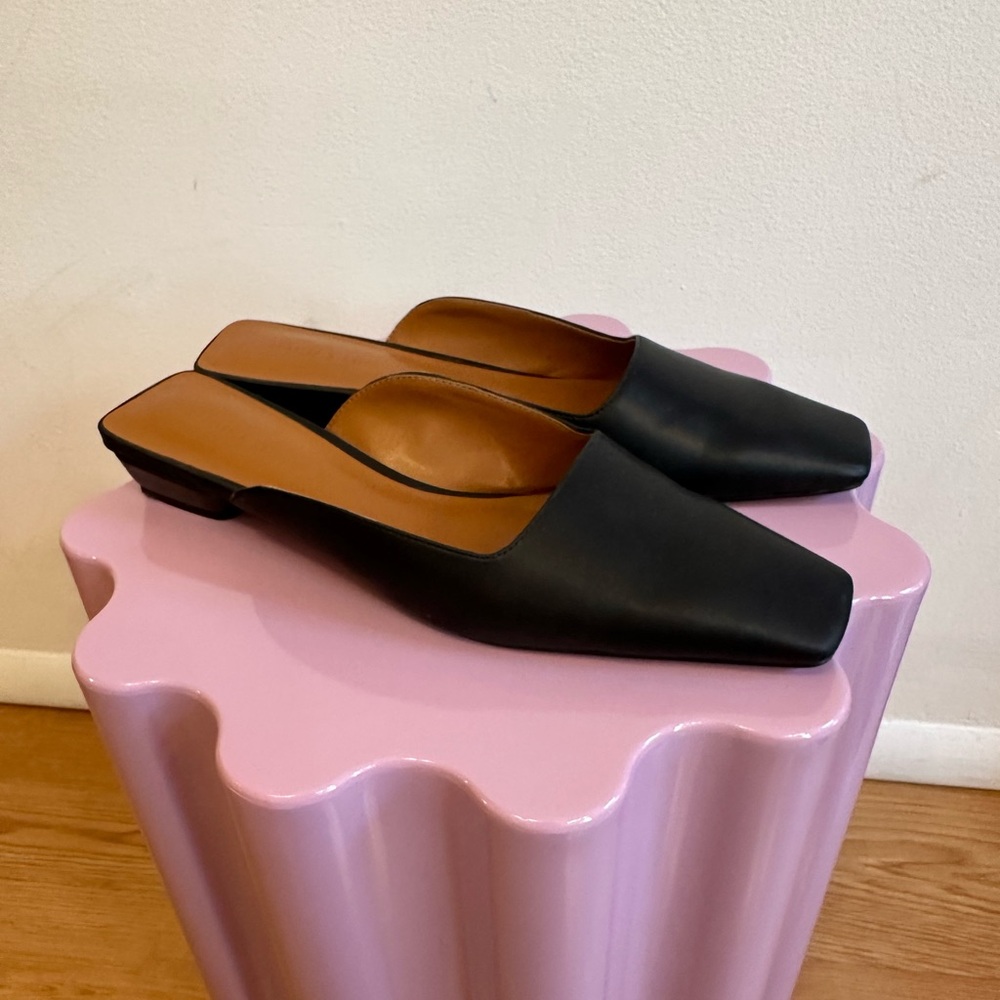 Charles & Keith square toe flat mule slides sz 41